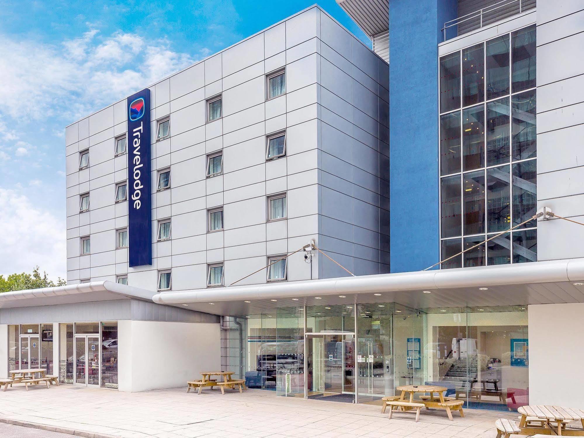 Travelodge London Docklands Zewnętrze zdjęcie